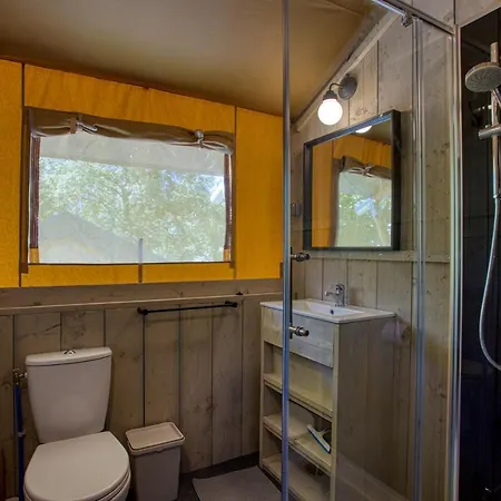 Le Clou Campingplatz 4*