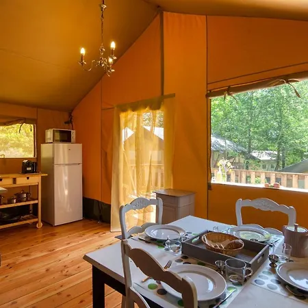 Campingplatz Le Clou Coux-et-Bigaroque-Mouzens