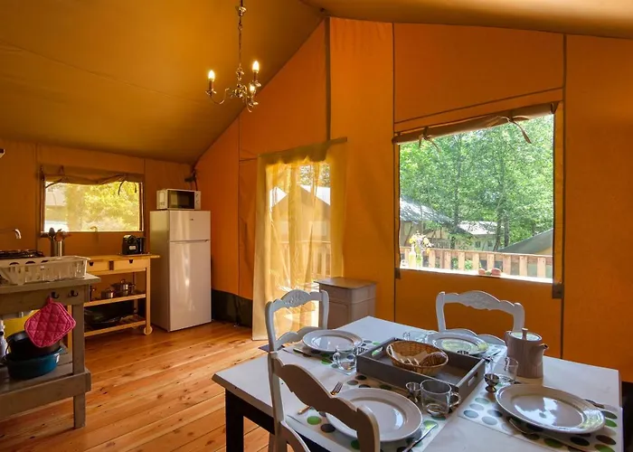 Kemping Le Clou Coux-et-Bigaroque-Mouzens