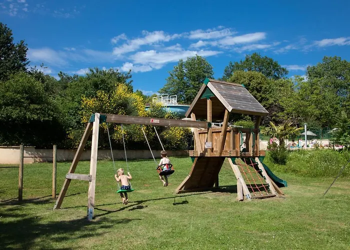 Le Clou 4* Coux-et-Bigaroque-Mouzens